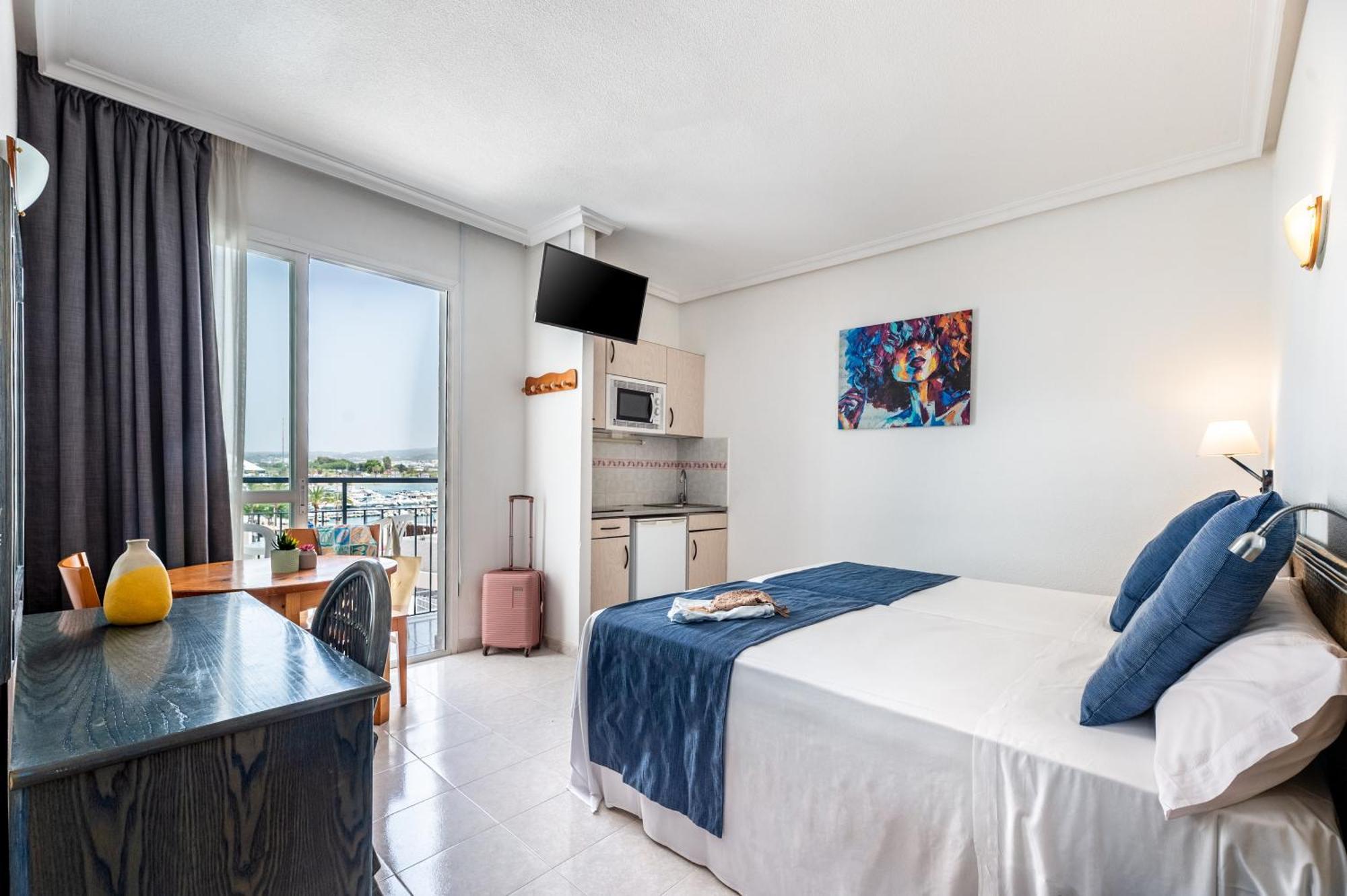 Aparthotel Vibra Del Mar - Adults Only San Antonio (Ibiza) Exterior foto