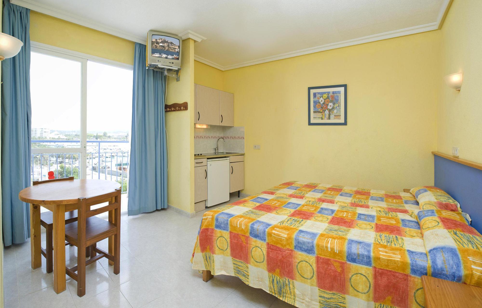 Aparthotel Vibra Del Mar - Adults Only San Antonio (Ibiza) Exterior foto